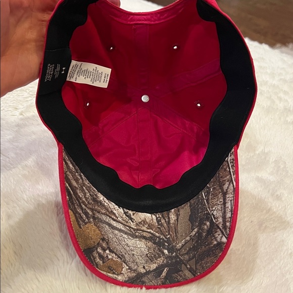 UNDER ARMOUR NEW HOT PINK BASEBALL HAT CAP W/ CAMO UA LOGO ONE SIZE SNAPBACK‎ - Picture 6 of 6